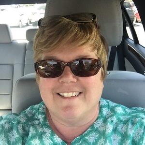 Meet your Posher, Joy